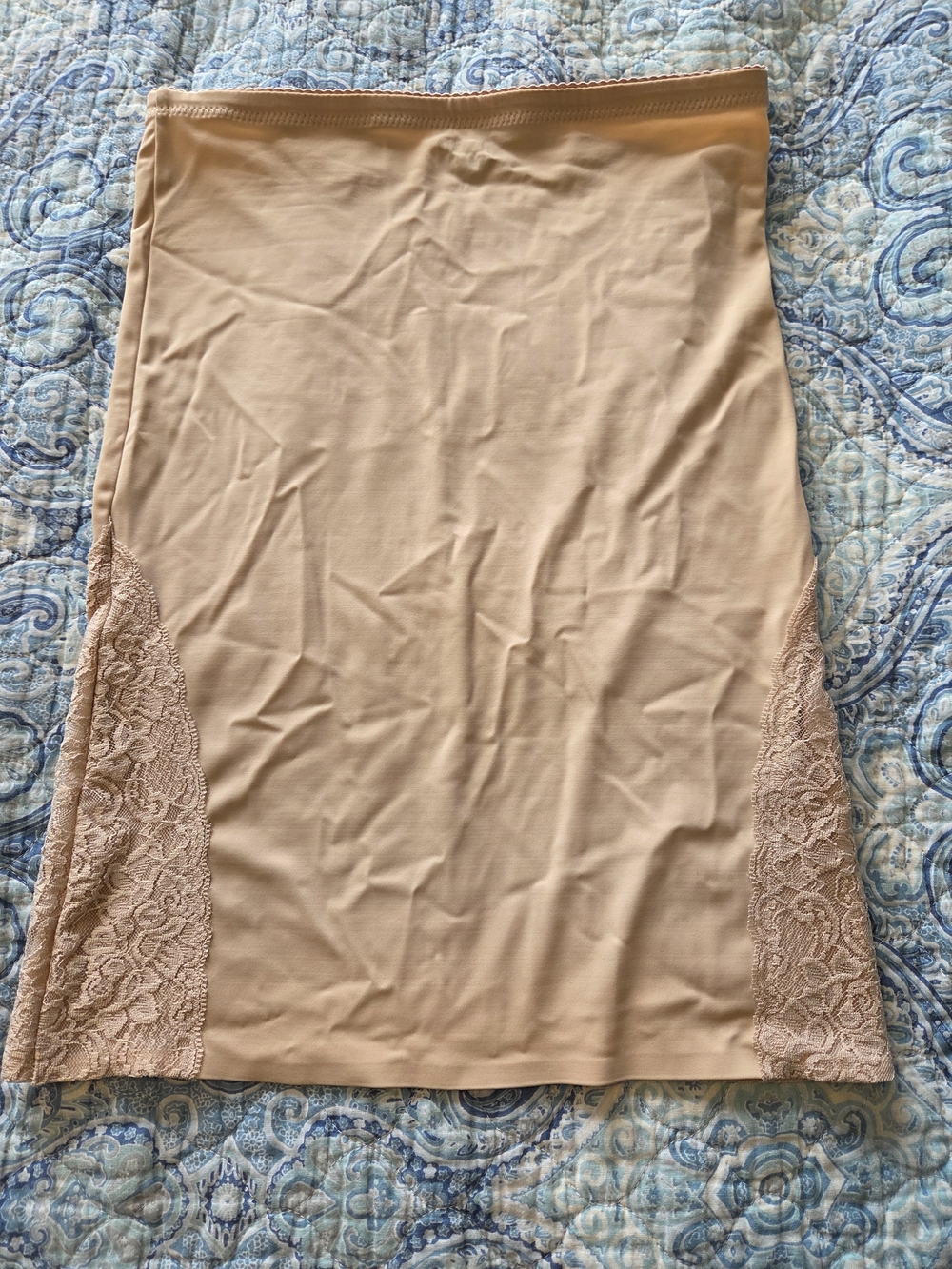 IZOD Tan Beige Nylon Spandex Tummy Control Half Slip Lace Accent Size Medium - Picture 4 of 5